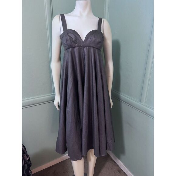 TopShop Womens Size 8 Swing Skirt Tank Dress Shimmery Gray Bra Style Bodice NWT - Picture 2 of 8